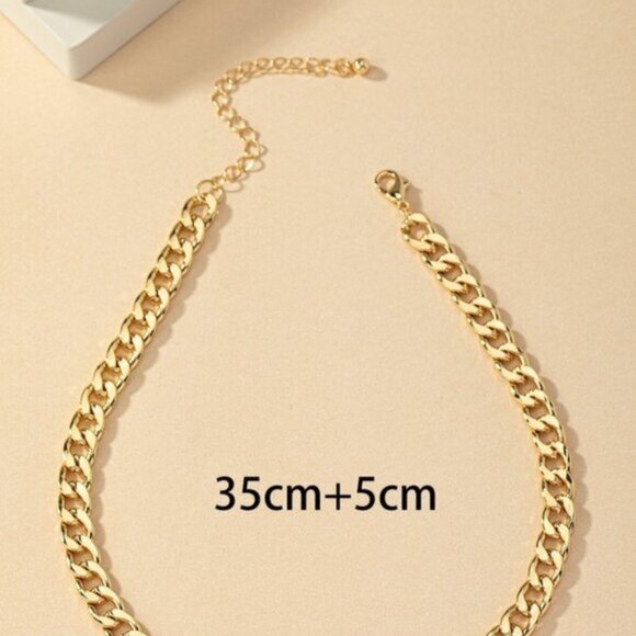 18K Gold Filled Heart Chain Choker Necklace | 13.8" + 2 - Picture 4 of 4